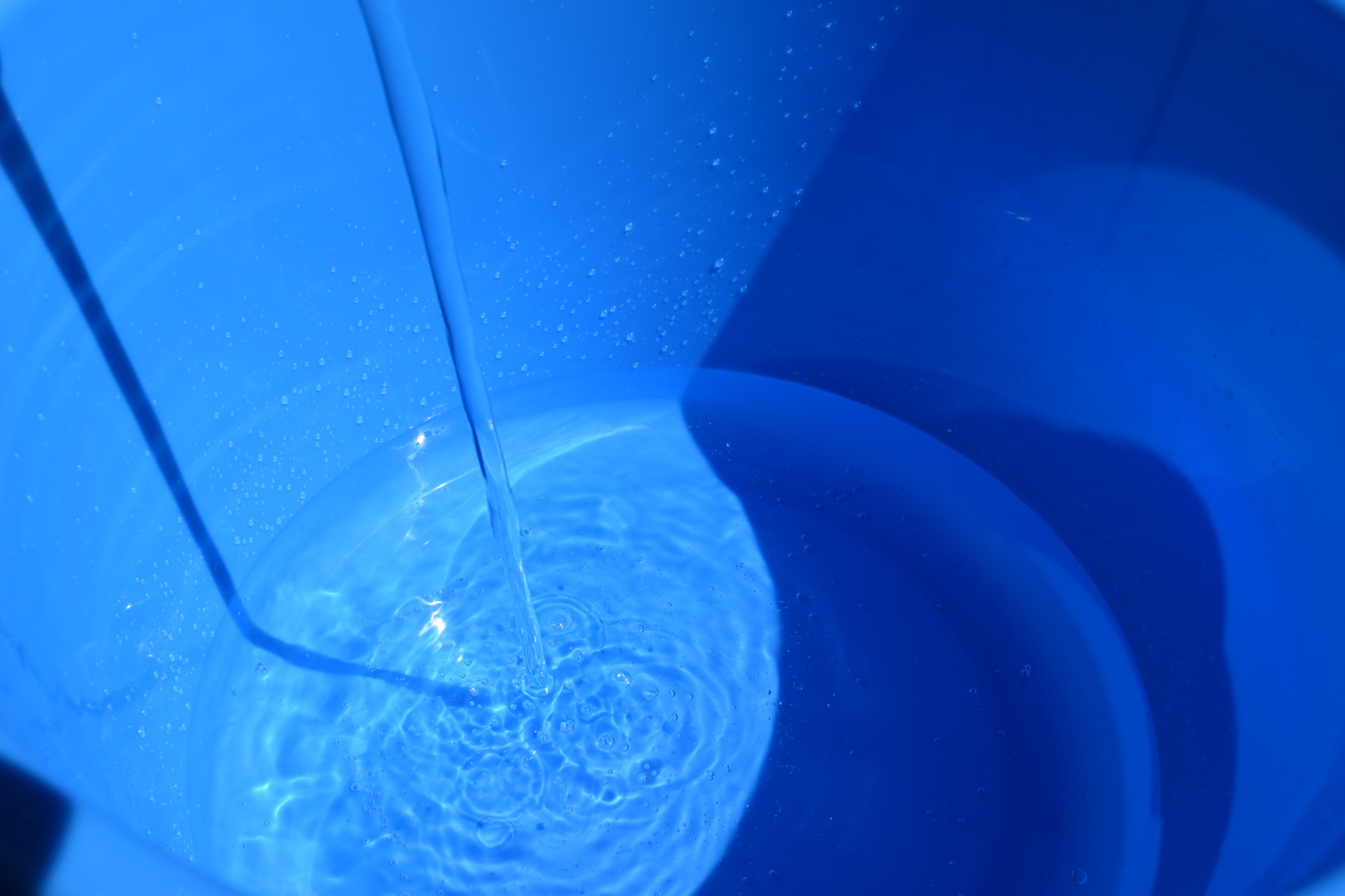 消毒液を作る様子